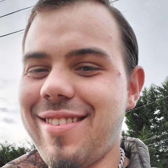 Meet your Posher, Matthew - Picture 1 of 1